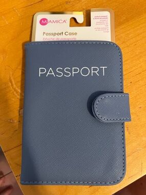 NWT MIAMICA Blue Passport Case